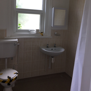 Bathroom - Before