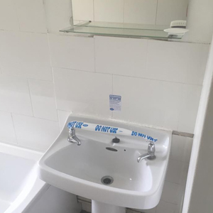 Bathroom - Before