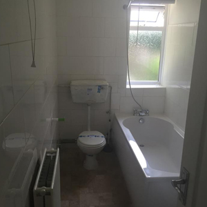 Bathroom - Before
